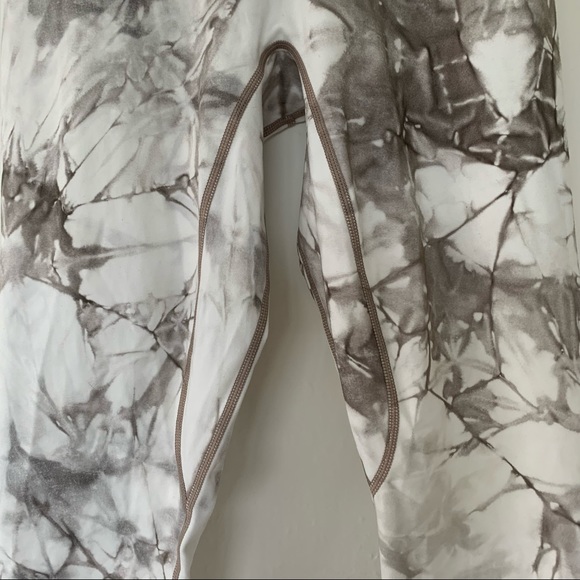 Balance Athletica Aura Collection OG Leggings - Picture 10 of 13